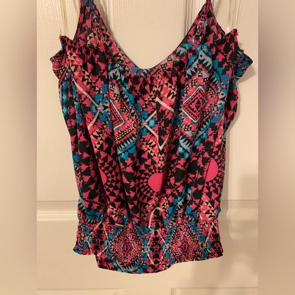 Pattern Tank Top - Picture 2 of 2